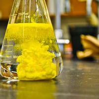Molecular Synthesis of Quantum Paraboloa